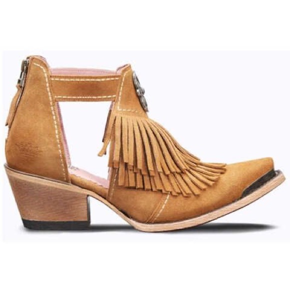 Junk Gypsy Kiss Me at Midnight fringe cowboy booties NWT...
